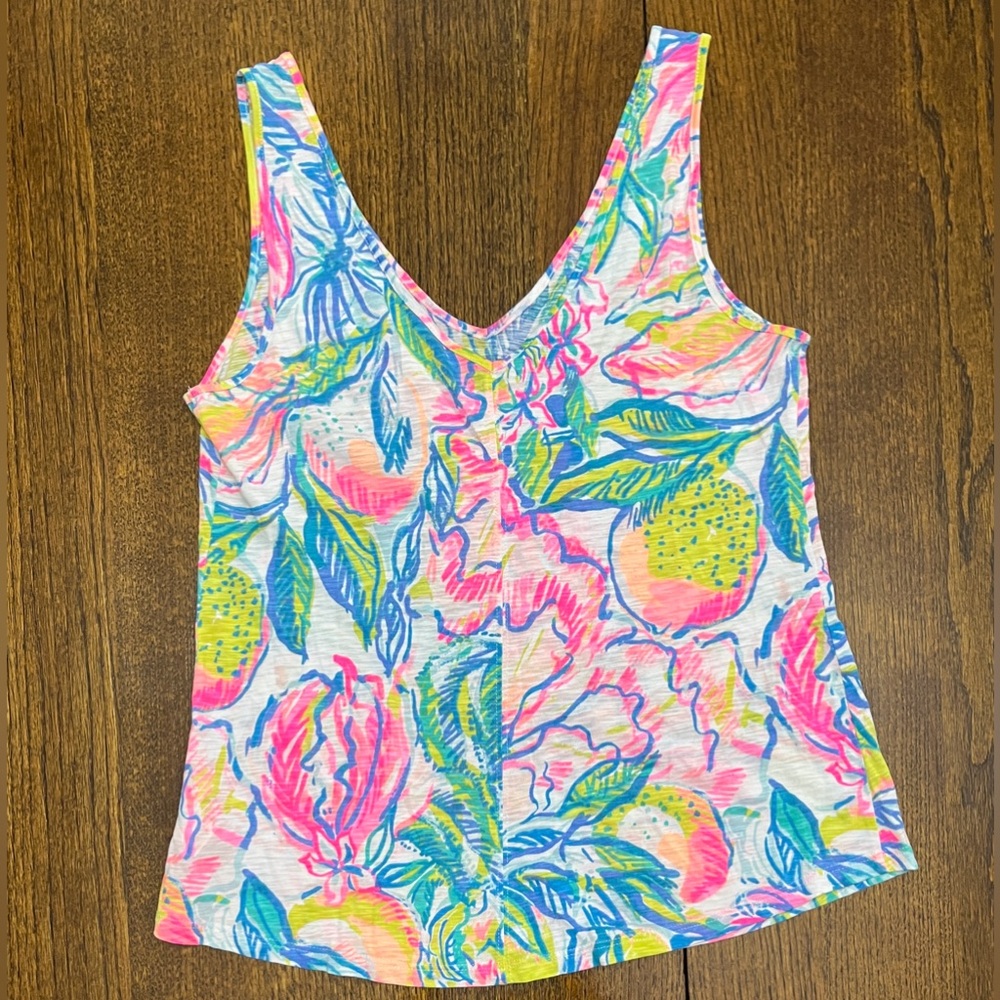 LIKE NEW Lilly Pulitzer Florin Tank - Picture 3 of 5